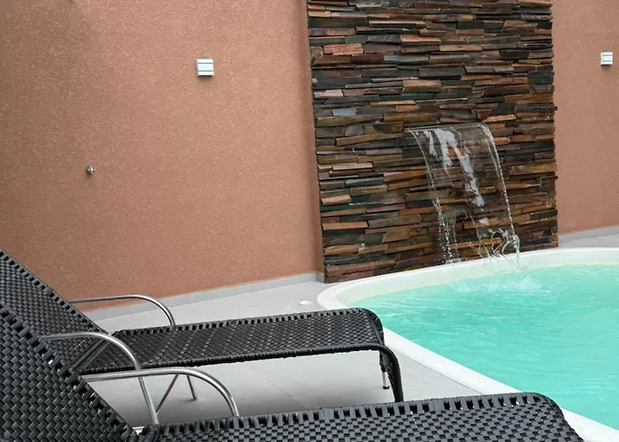 Casa Com Piscina